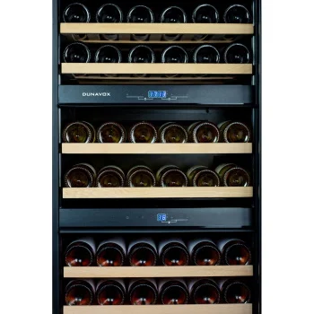 Dunavox vinski frižider potpuno ugradni trozonski DAVG-72.185DB.TO-1 Dunavox vinski frižider potpuno ugradni trozonski DAVG-72.185DB.TO-1